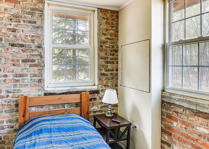 Cozy W/ Yard: Steps To Mississippi River Casa vacanze Albany